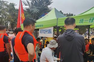 张卫告别海港：我会带着在俱乐部学到的经验和教训，继续努力拼搏